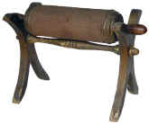 gout footrest, angle.jpg (60983 bytes)