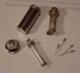 mis id, syringe case used by cane fakers.jpg (15810 bytes)